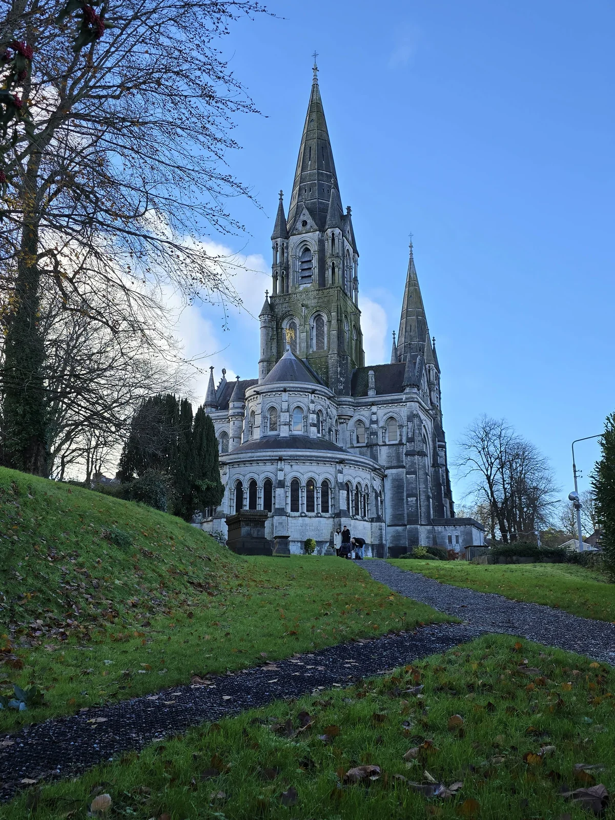 Dublin to Rock of Cashel, Cork, and Blarney Castle Guided Tour