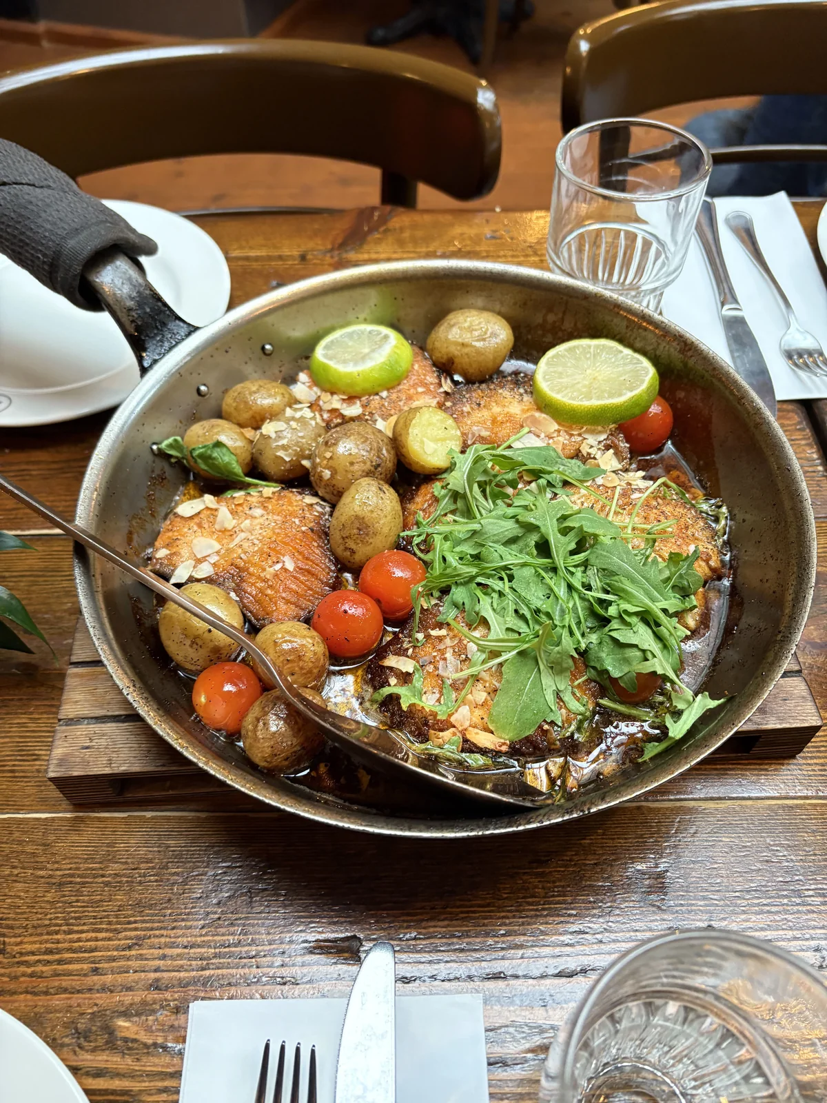 Food & Drinks