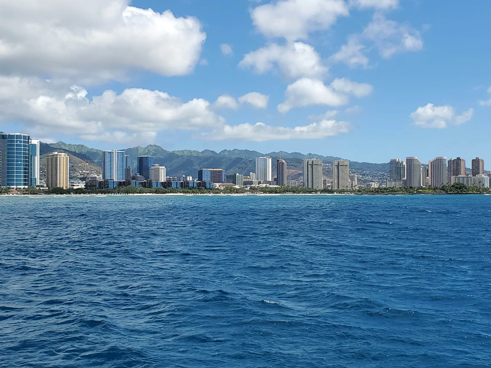 Makani Catamaran Cruise