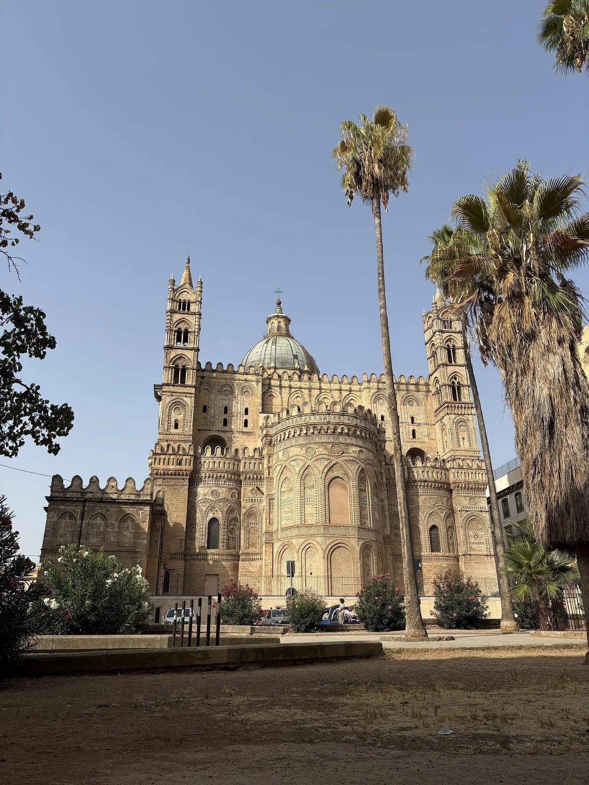 Palermo cathedral from behind